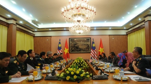 Vietnam, Malaysia bolster defense ties - ảnh 1
